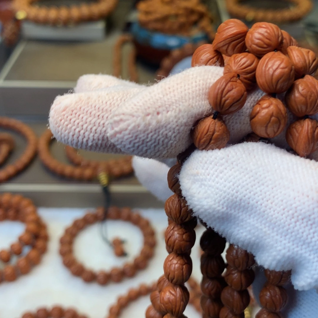 天***子手串桃核秦岭龙纹