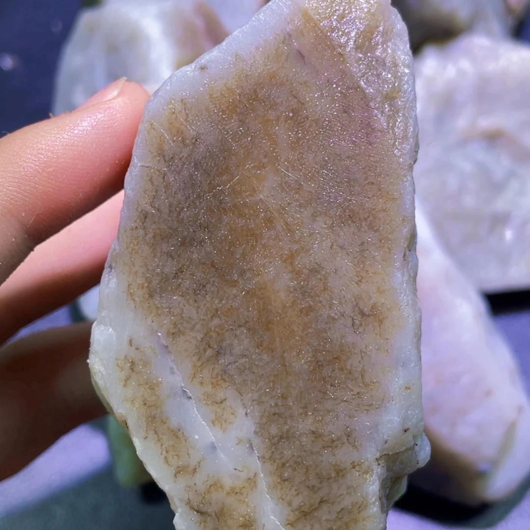 和田玉未镶嵌珠宝半成品