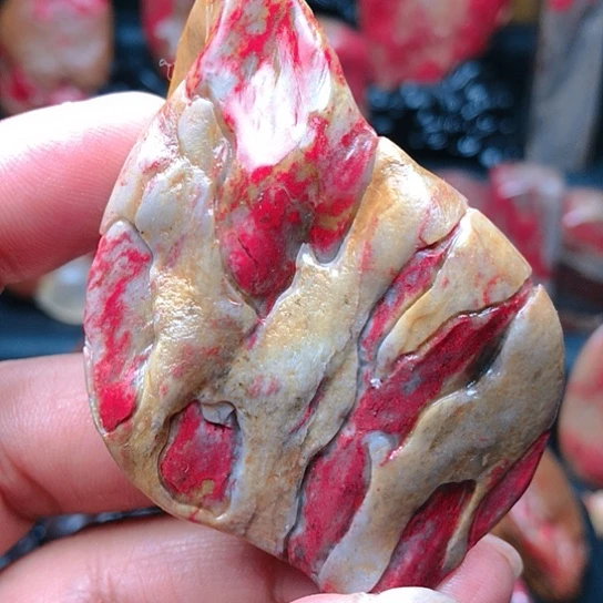 昌化鸡血石昌化鸡血石原石