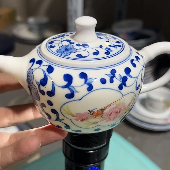 手绘正价红叶茶壶