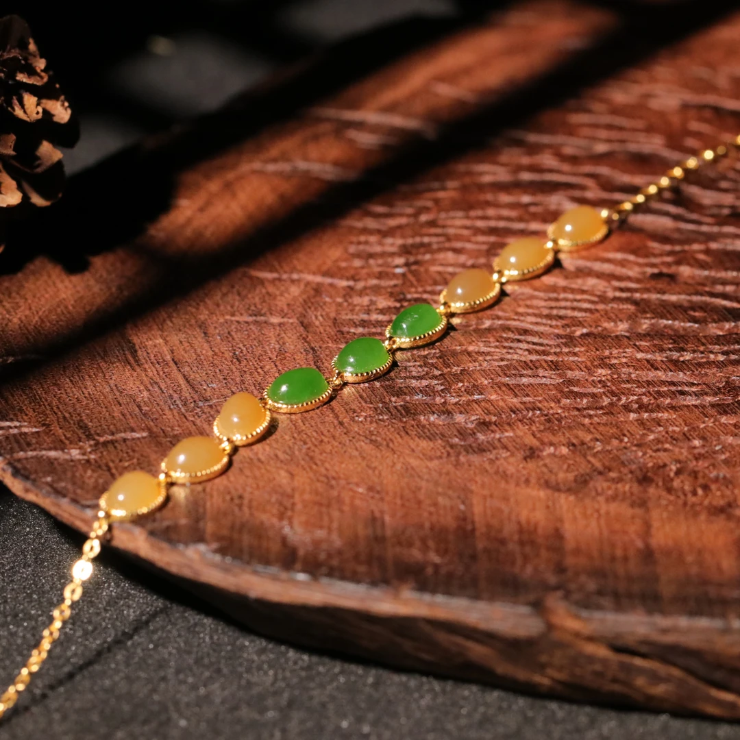 【泓贝珠宝-L912】925银镶嵌和田玉碧玉糖玉双色蛋面手链