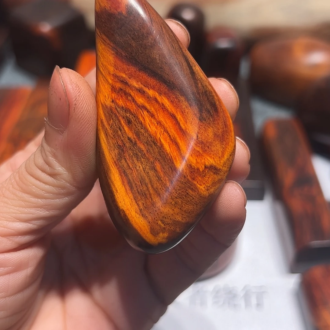 交趾黄檀（大红酸枝）巴****店