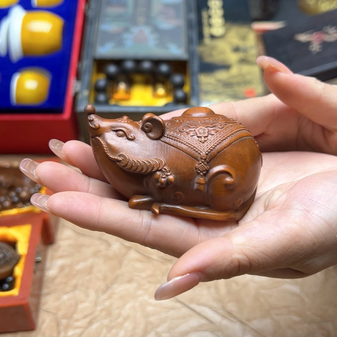 大叶紫檀（黑酸枝木类）