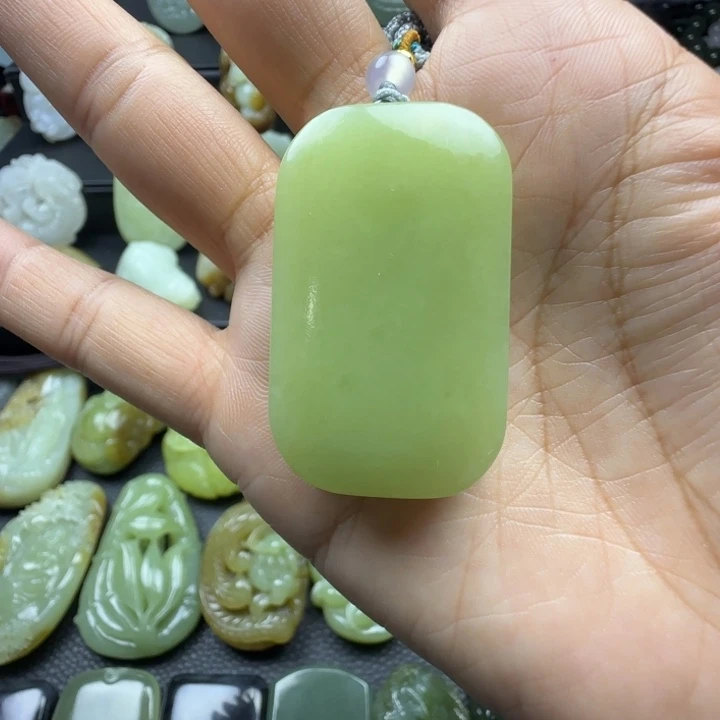 和田玉未镶嵌珠宝奇石