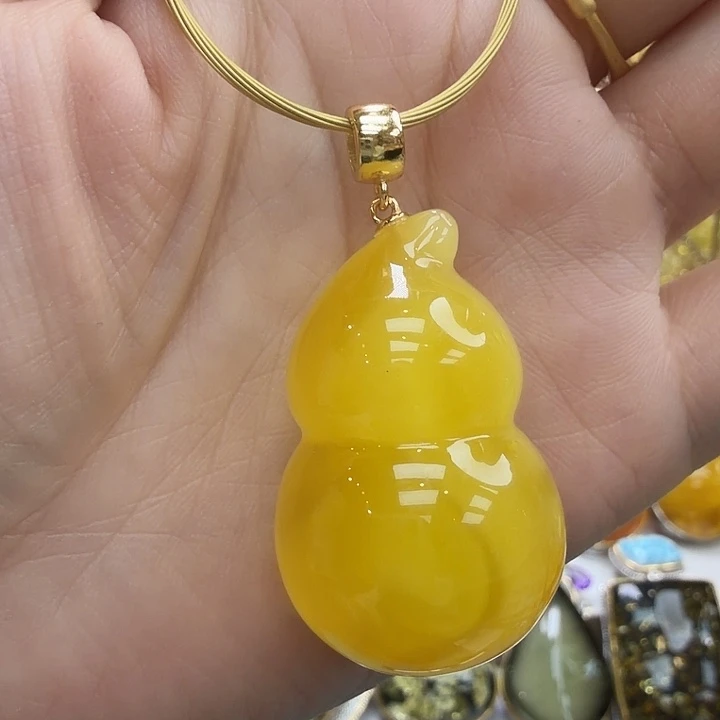 琥珀未镶嵌珠宝奇石