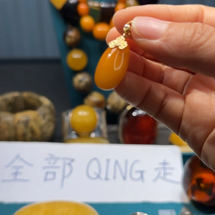 琥珀未镶嵌颈饰波兰设计款琥珀蜜蜡
