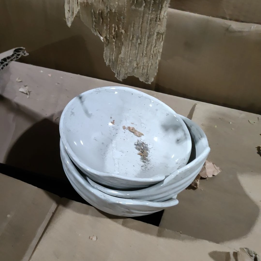 摆件陶瓷盘子碗啥都有