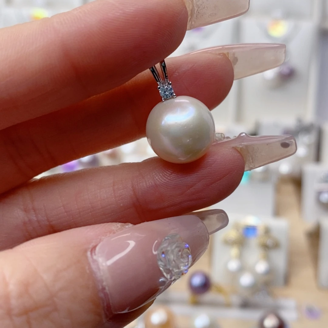 淡水珍珠吊坠(赠链)银S925镶嵌