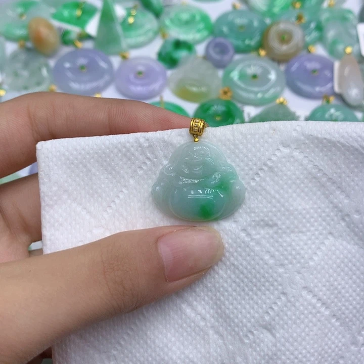 颈饰18K金镶嵌翡翠11111111111