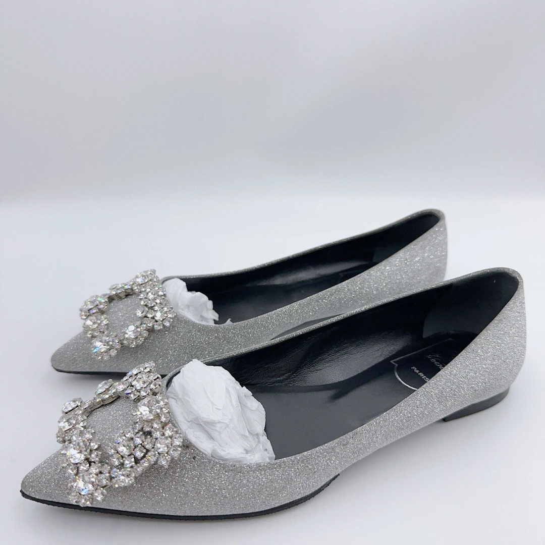 95新 Roger Vivier/罗杰·维威耶 34.5码花瓣水钻平底小单鞋/01672