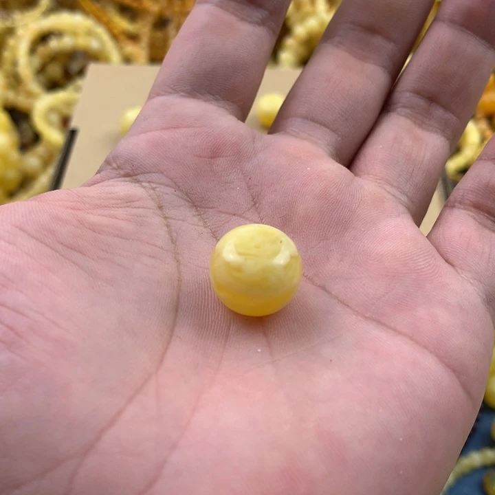 琥珀未镶嵌珠宝奇石B****