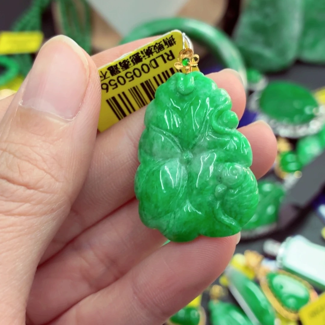 C***.翡翠18K金镶嵌吊坠(不含链)