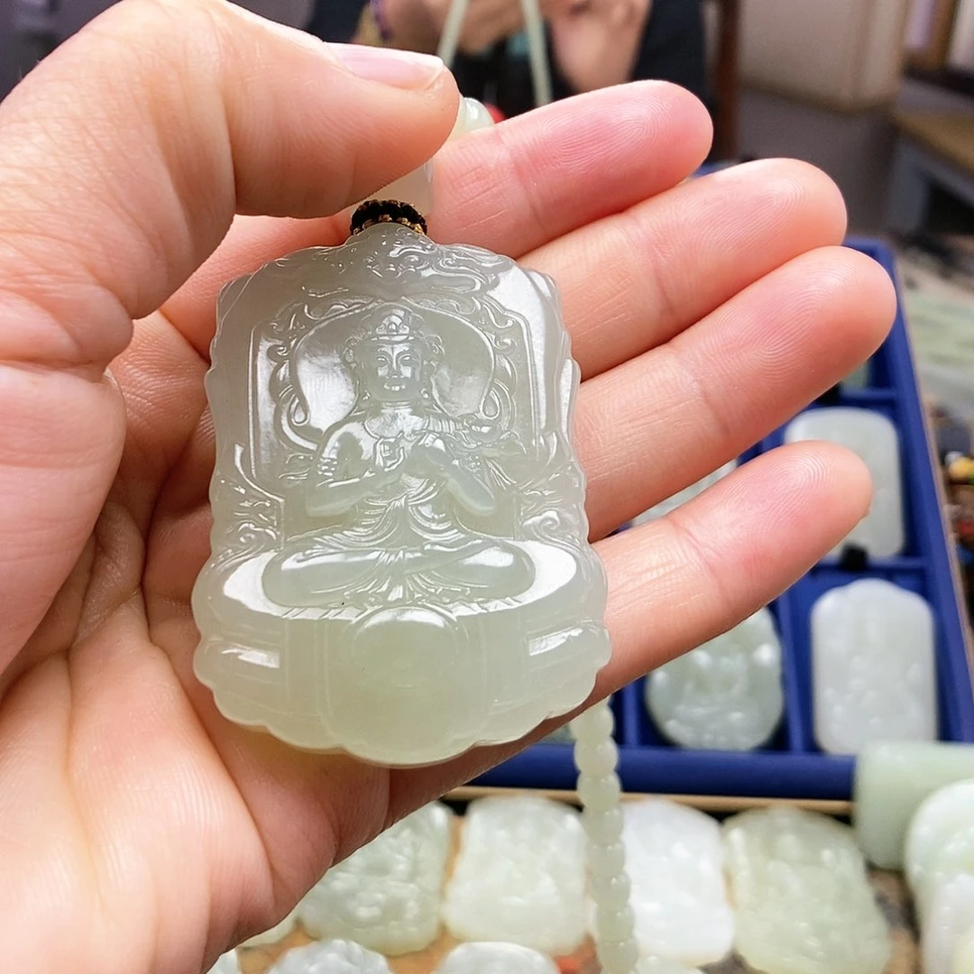 和田玉颈饰未镶嵌风