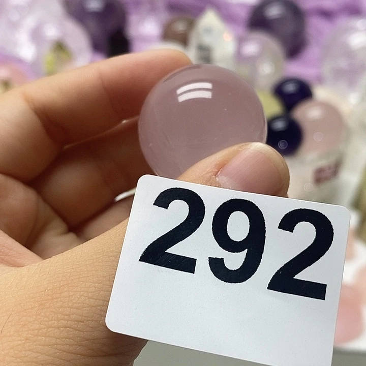 布***硕水晶摆件未镶嵌水晶
