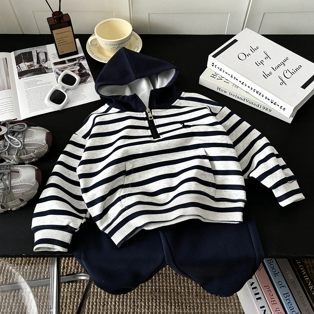 2025秋季儿童韩版宽松条纹连帽时尚休闲百搭套装套头