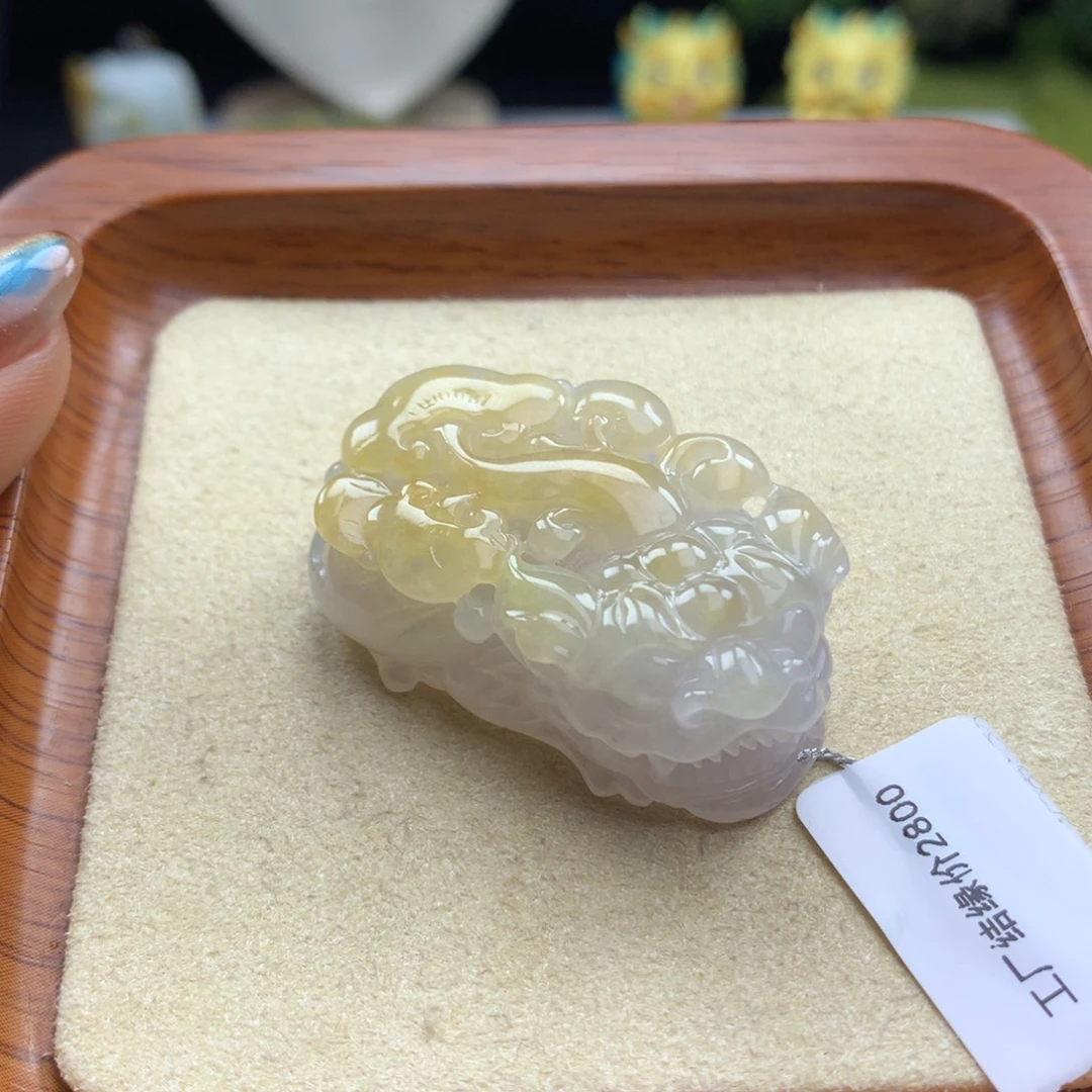 翡翠未镶嵌颈饰51