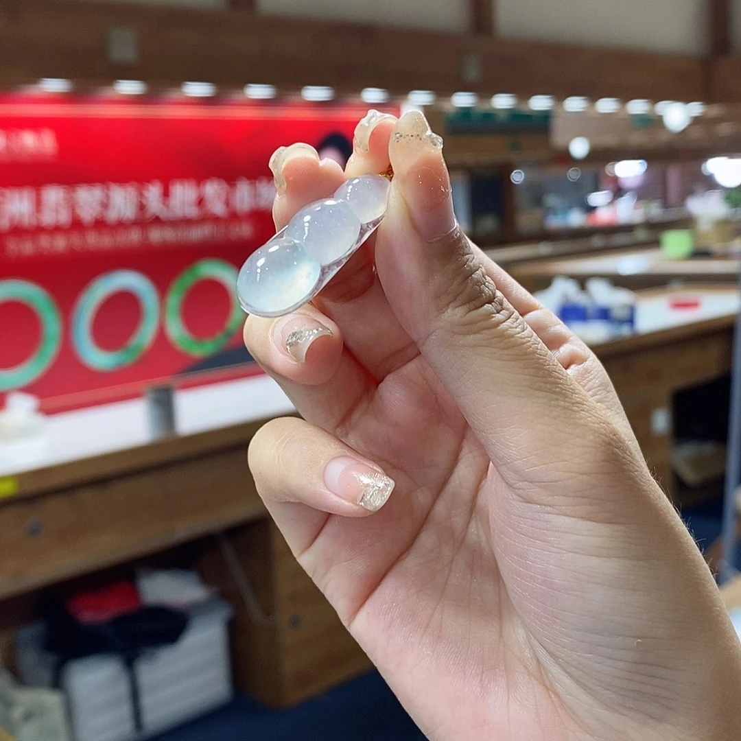 颈饰18K金镶嵌翡翠翡翠