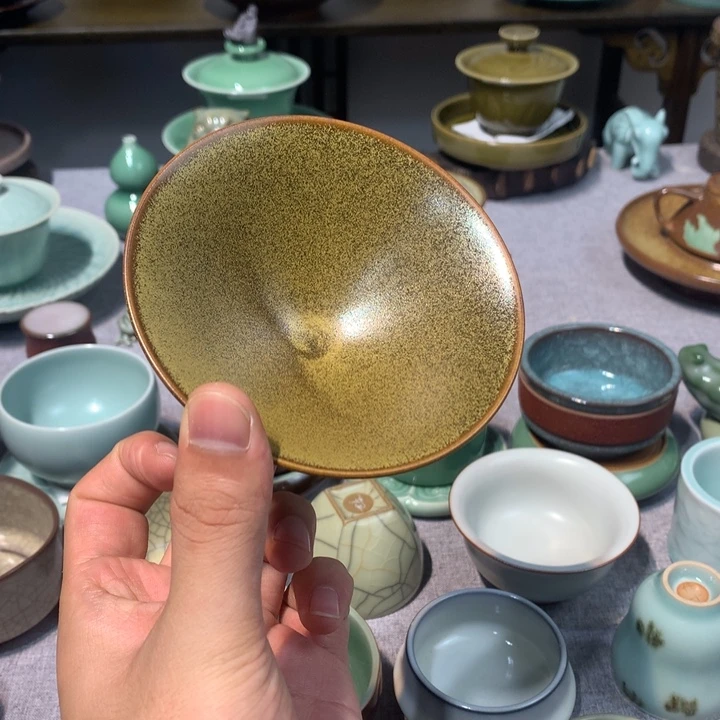 龙泉青瓷茶叶末斗笠
