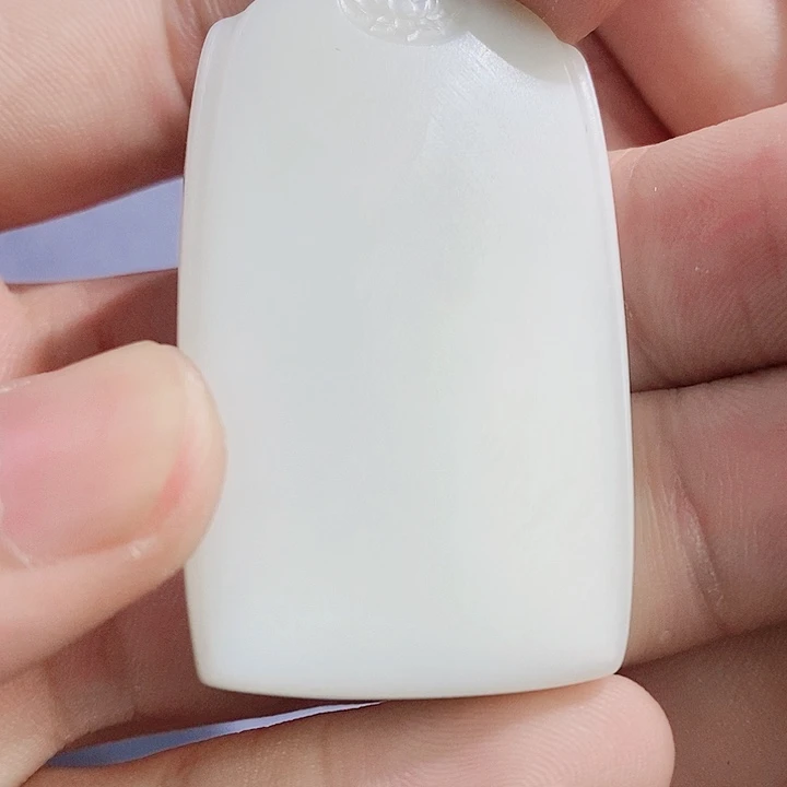 和田玉未镶嵌挂件天**玉中间国玉出品……