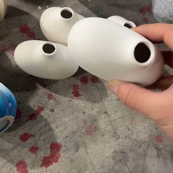 微瑕4个小豆子陶瓷花瓶