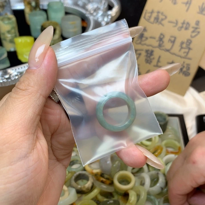 7***e合金蛇纹石玉戒指