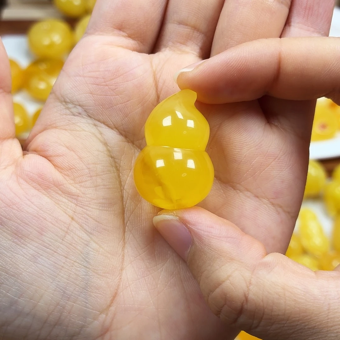 蜜蜡未镶嵌颈饰焦皮妖花葫芦