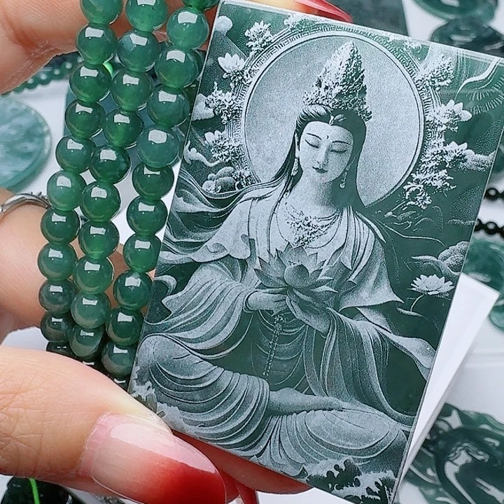 颈饰未镶嵌翡翠天然的A货翡翠多样性发其一