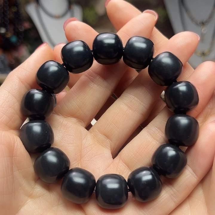 金***钻和田玉（墨玉）未镶嵌颈饰卡16老型加两颗珠子