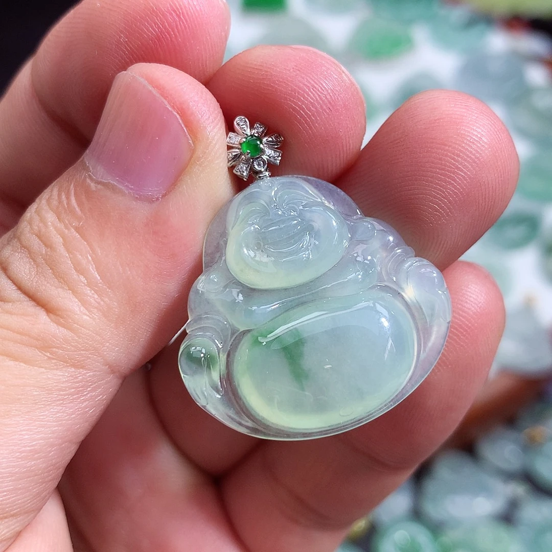 翡翠未镶嵌颈饰佛公
