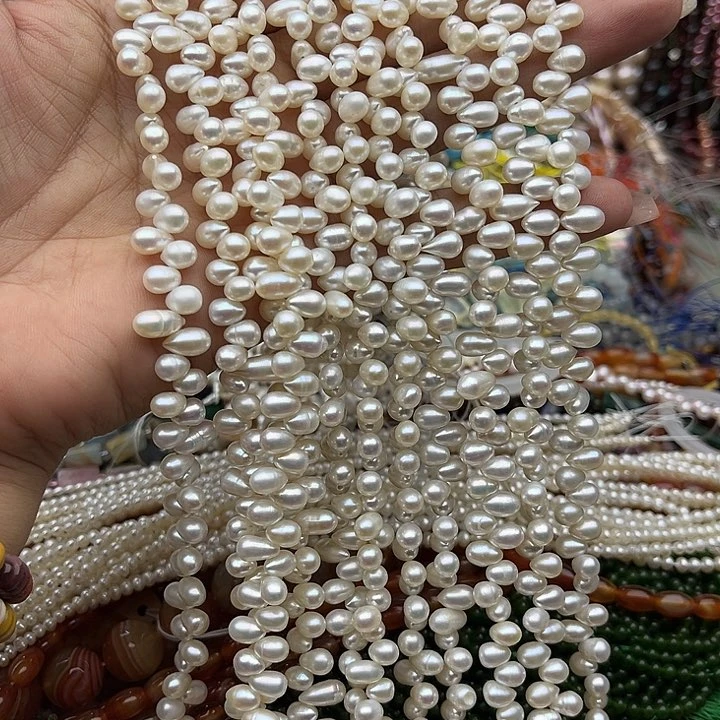 玛瑙/玉髓未镶嵌珠宝半成品一条4.5mm左右二八孔珍珠