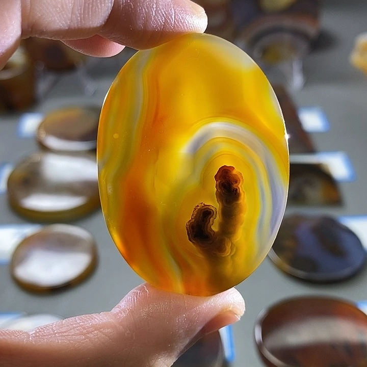 玛瑙/玉髓未镶嵌珠宝半成品