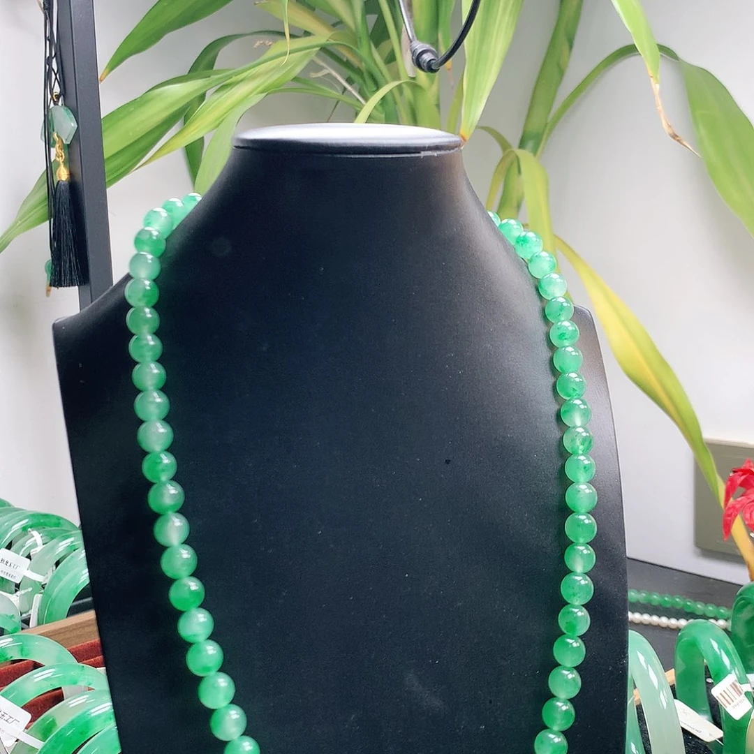 石英质玉项链未镶嵌通**活