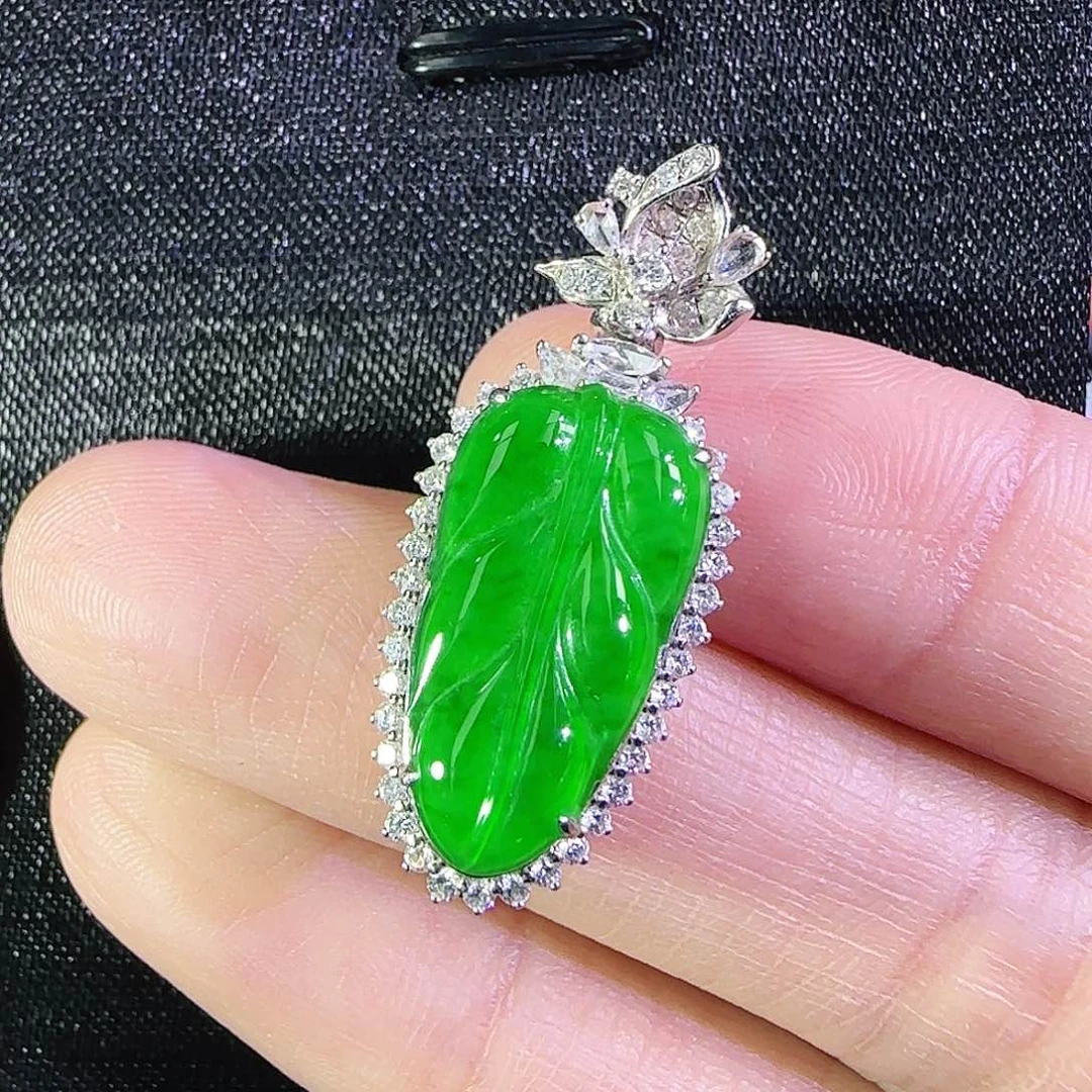 翡翠18K金镶嵌吊坠(不含链)