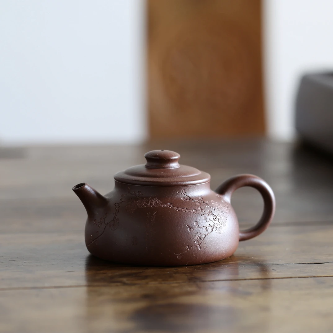 【茶有暗香月下来】林曼曼 手工精制《梅香半月》宜兴紫砂壶 150cc