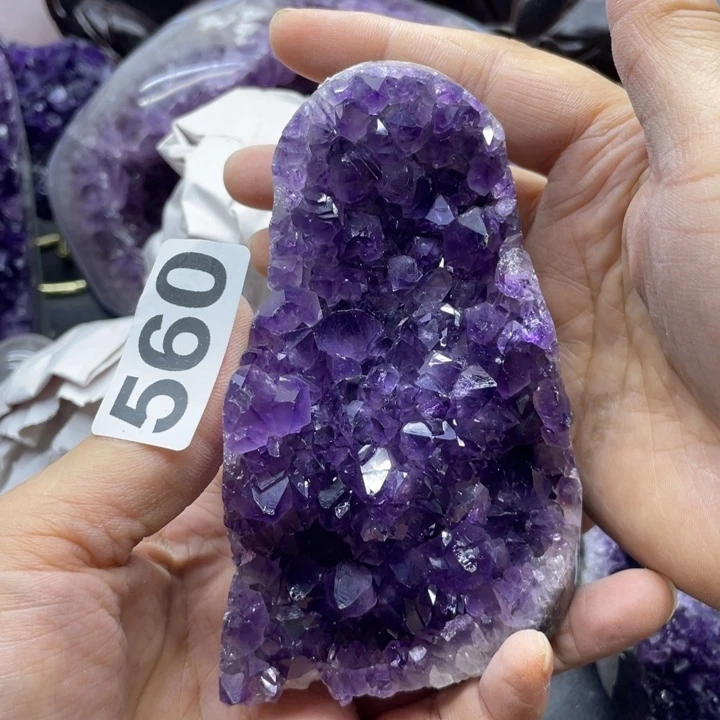 未镶嵌水晶大型摆件（非配饰）