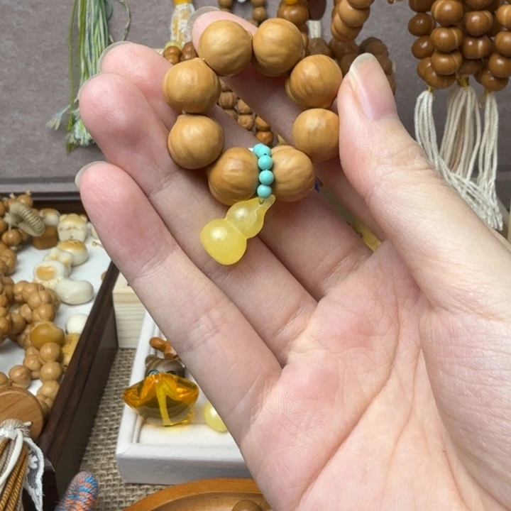 吊坠猴头核桃屁桃手串加跑环