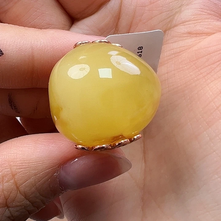蜜蜡未镶嵌珠宝奇石