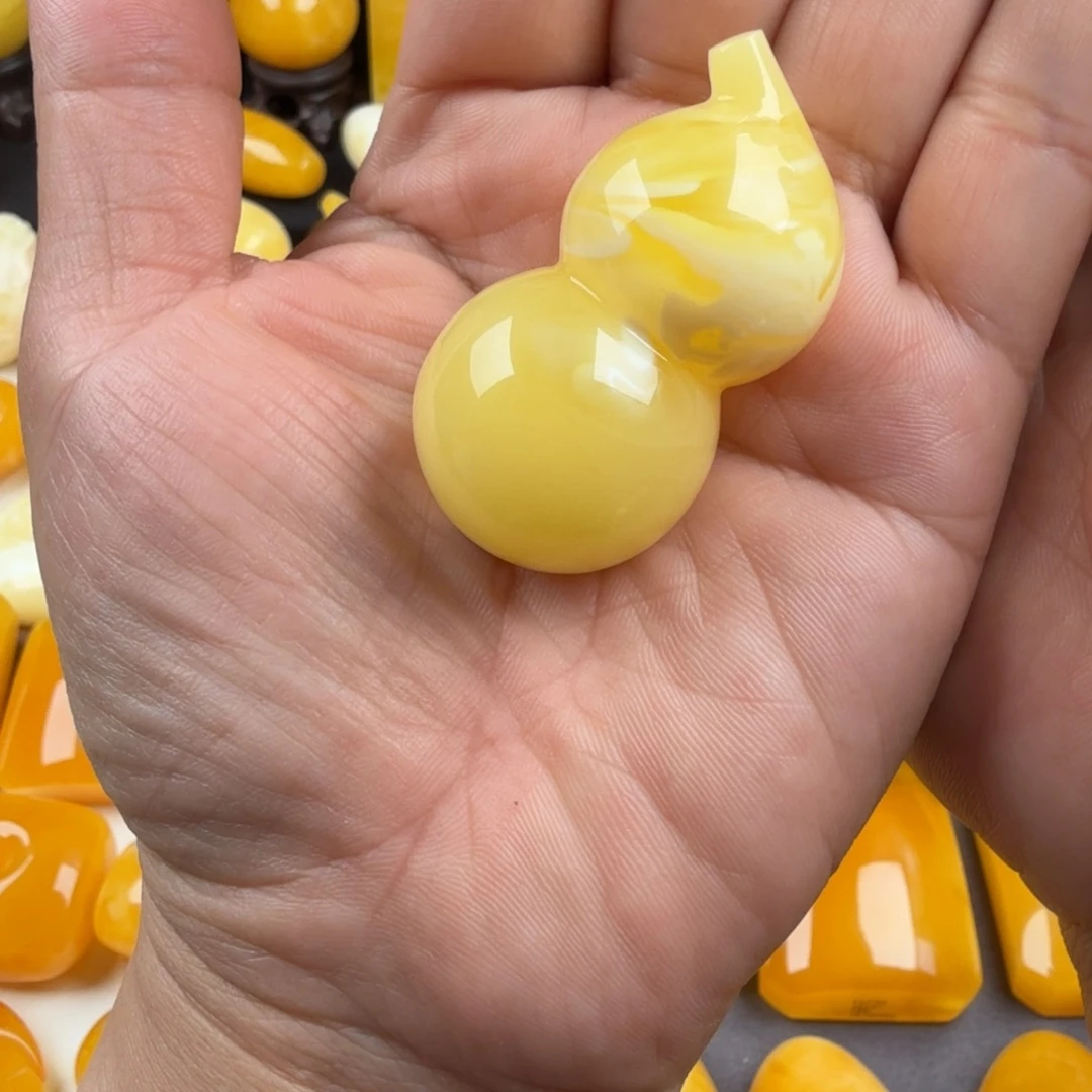 琥珀未镶嵌颈饰纯天然琥珀蜜蜡