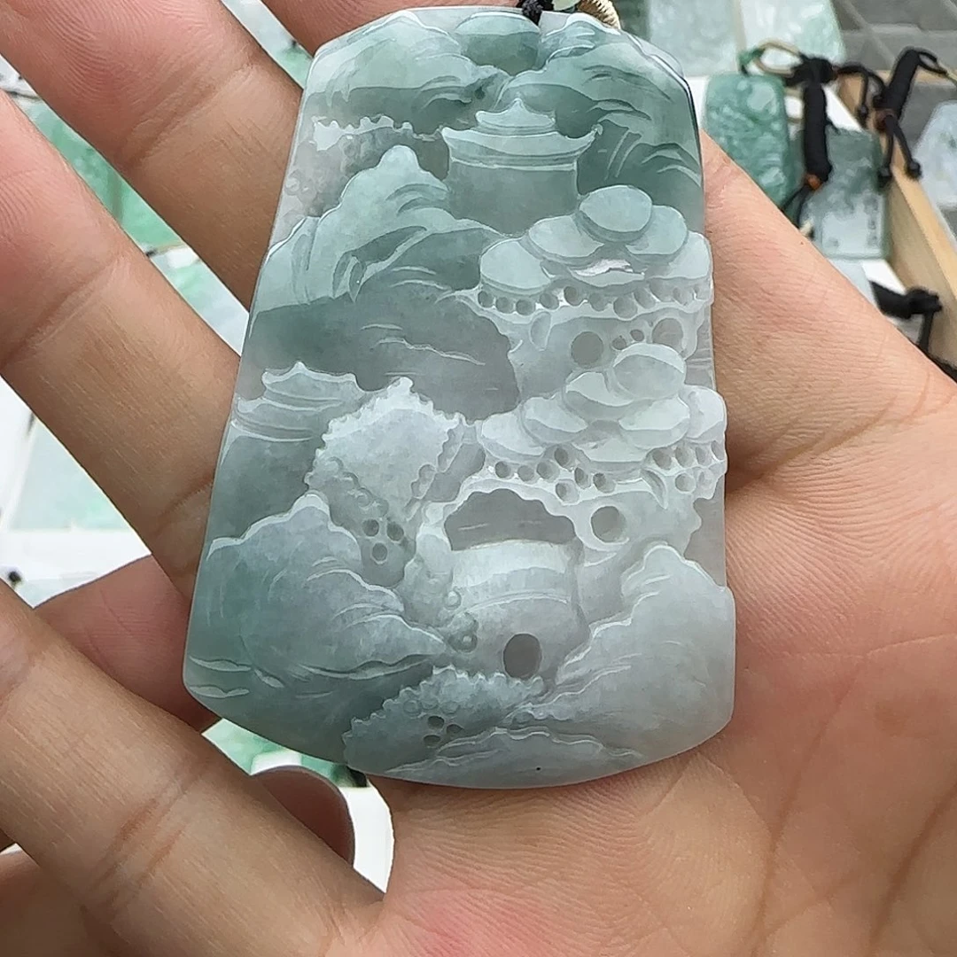 翡翠未镶嵌颈饰翡翠