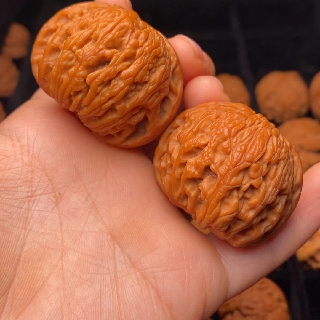 文玩核桃吊坠秦岭野生核桃