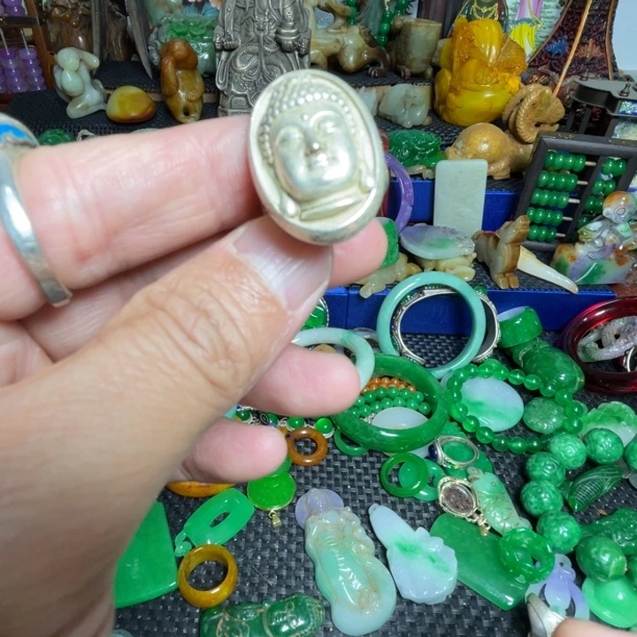 吊坠滴血莲花菩提
