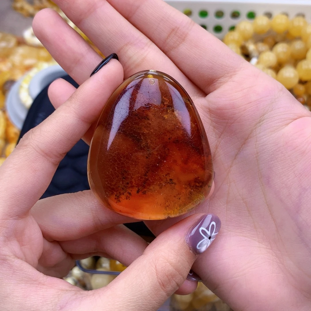 蜜蜡未镶嵌珠宝奇石