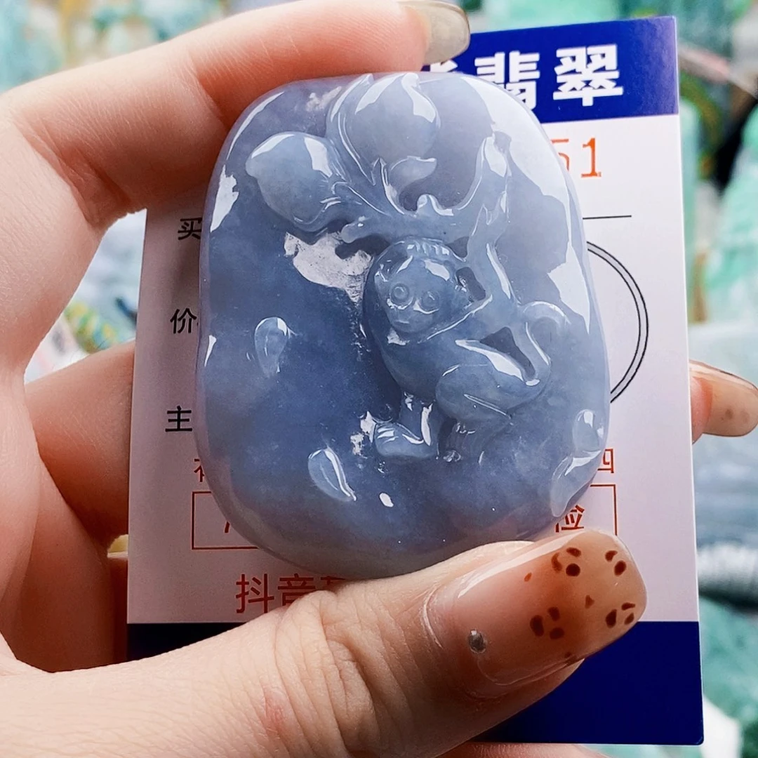 吊坠(不含链)未镶嵌翡翠