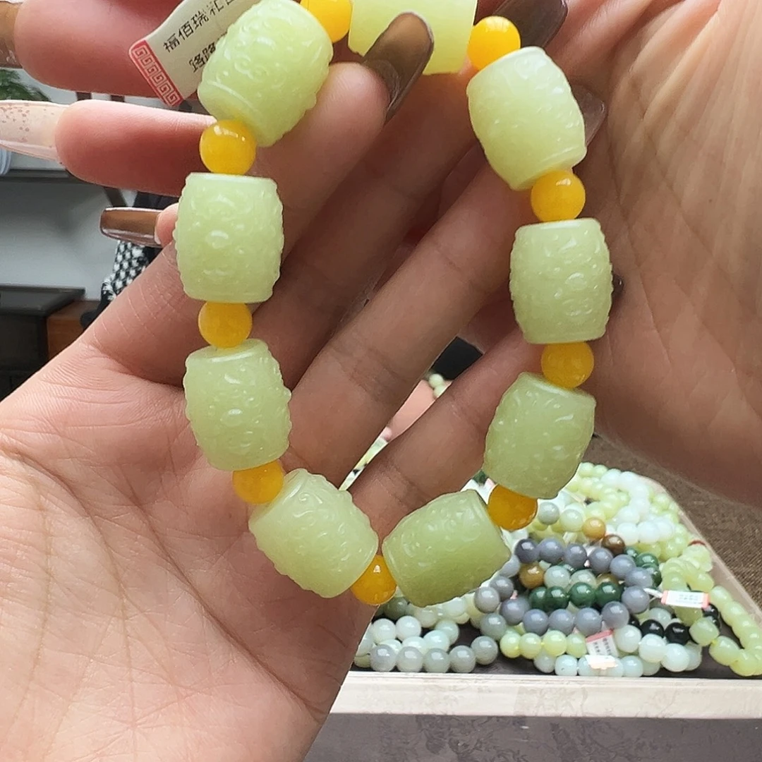 寿***刚和田玉未镶嵌手链16黄口