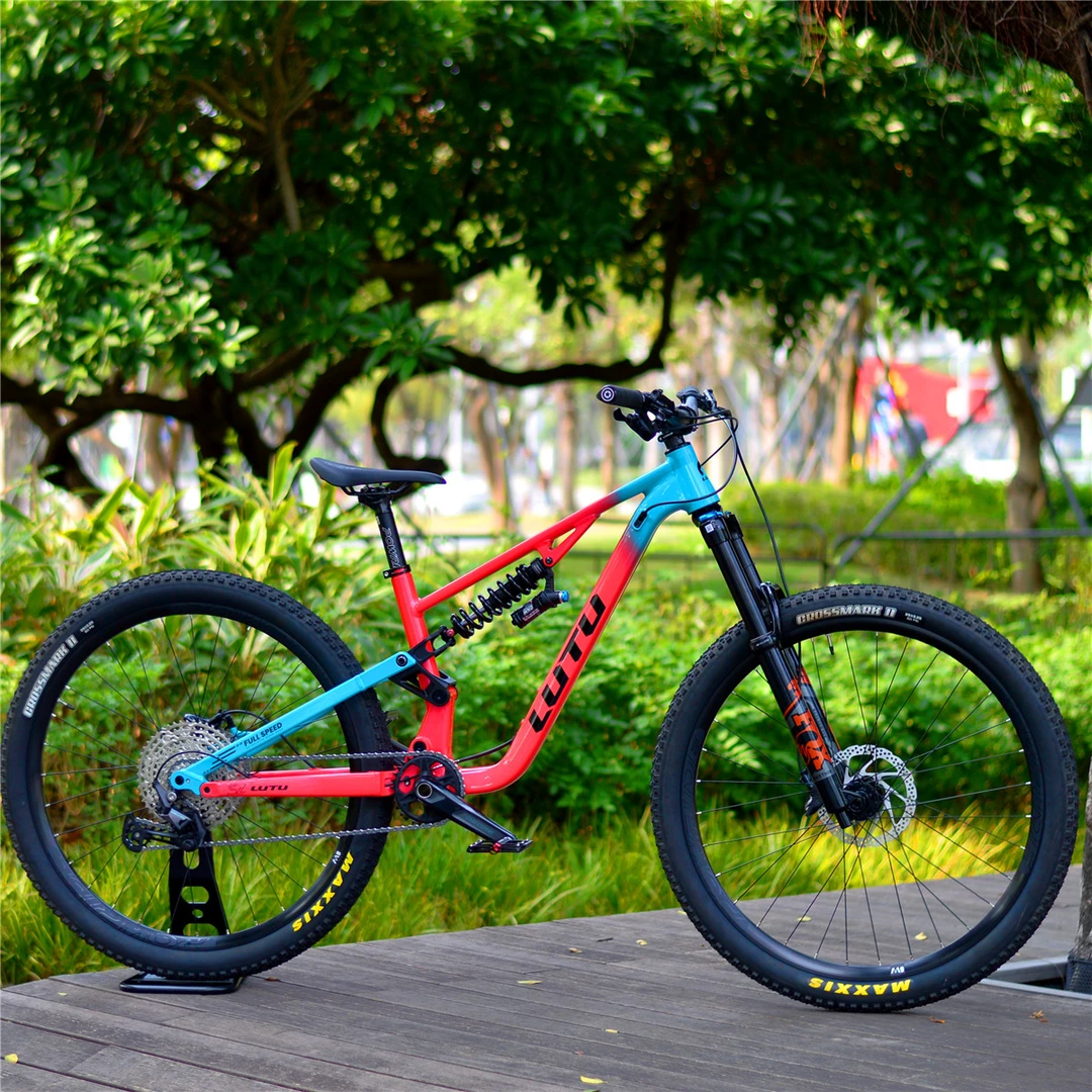 杨哥单车组装DIY越野速降土坡软尾山地车刷楼梯飞包铝合金FR/AM