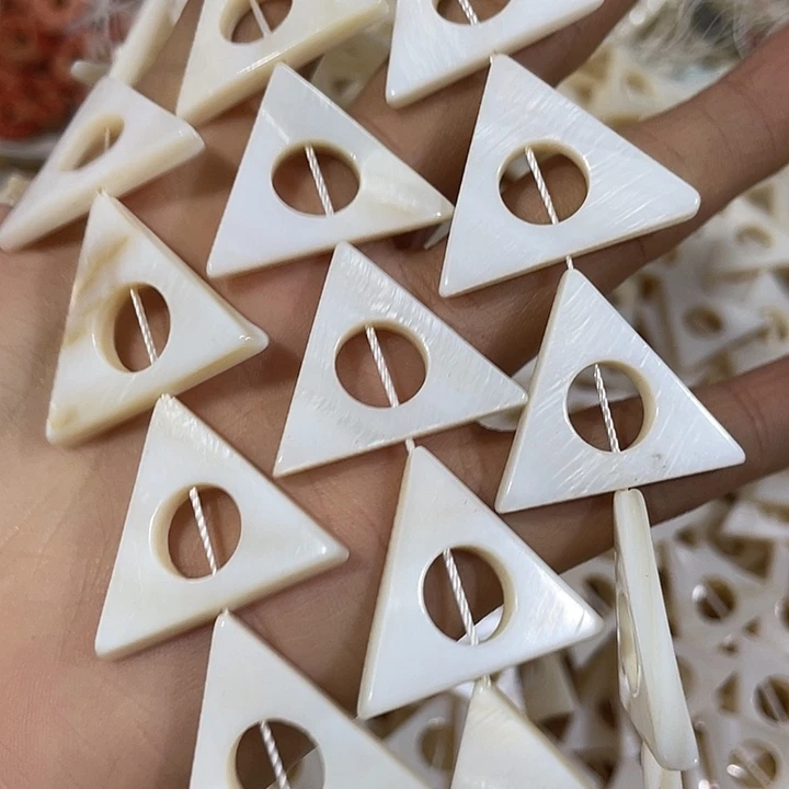 玛瑙/玉髓合金珠宝半成品2条贝壳三角形镂空