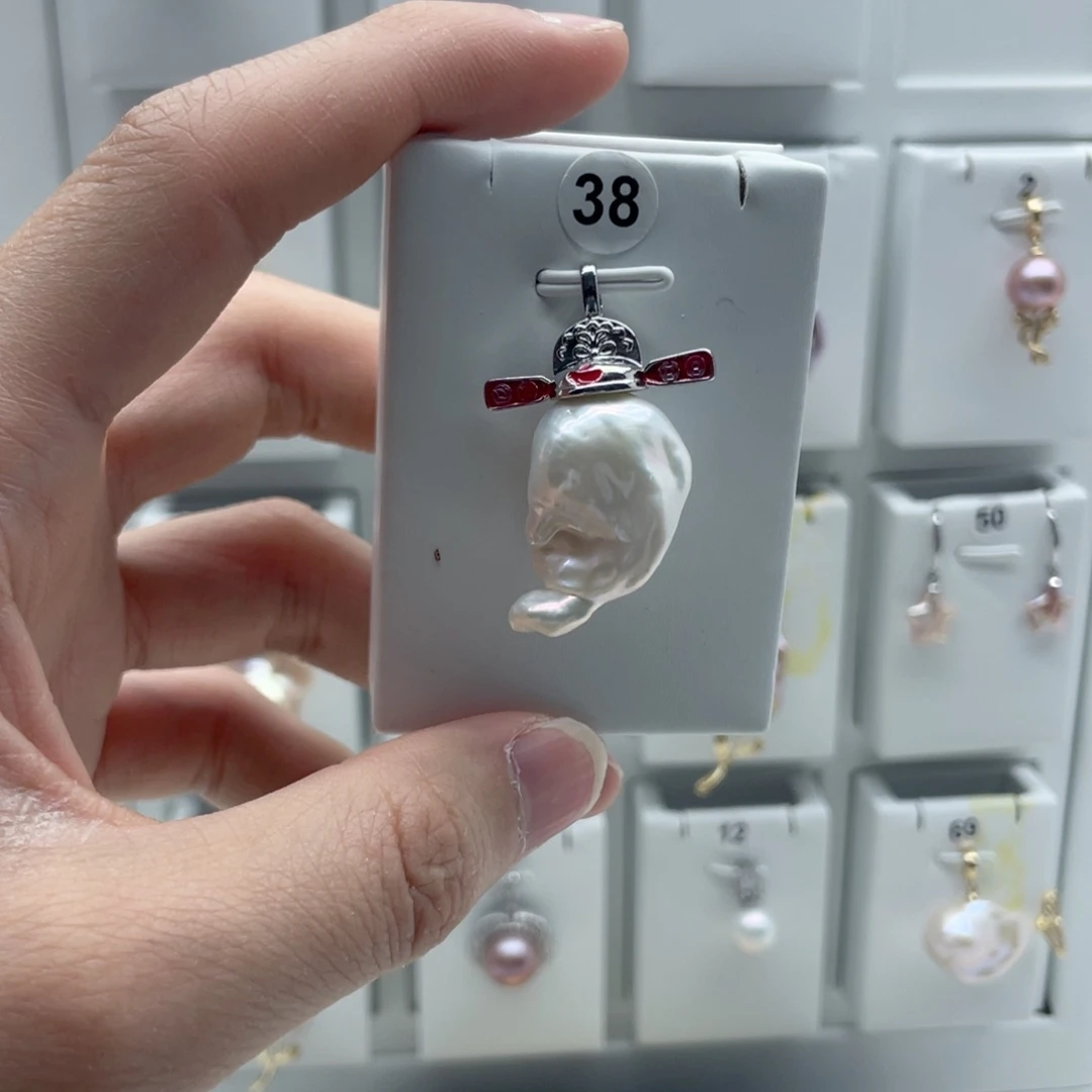 淡水珍珠合金颈饰