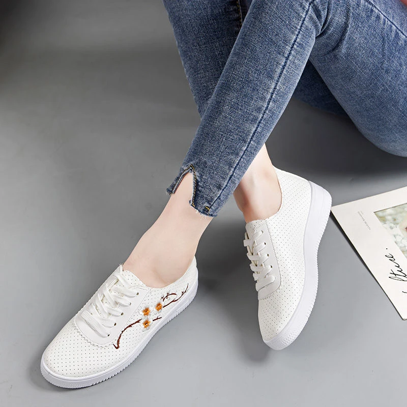 2025新款女士全皮面网面很轻很软很透气防滑软底刺绣小白鞋--网A3