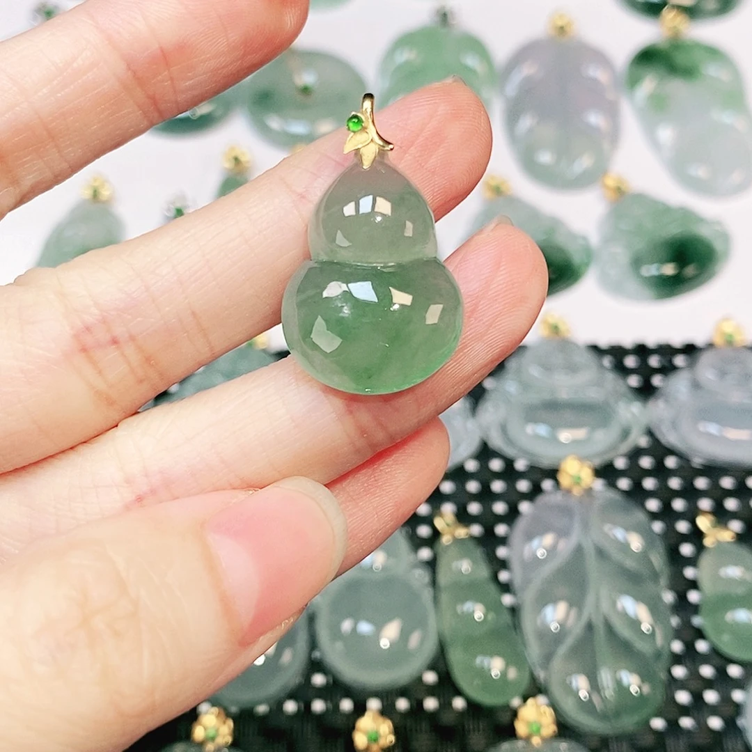 吊坠(不含链)18K金镶嵌翡翠