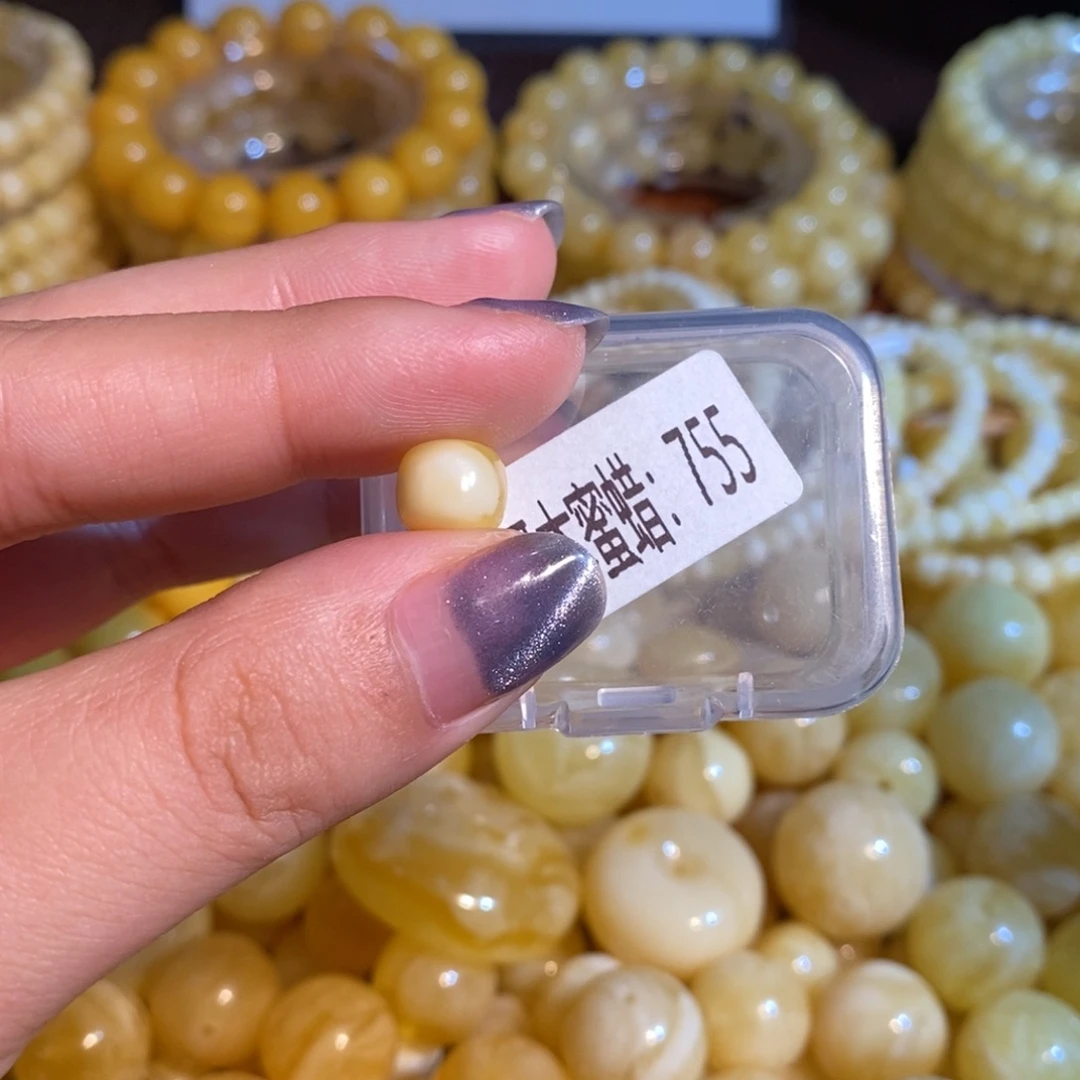 琥珀未镶嵌珠宝奇石755